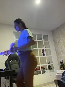 babylexi18 online show from 06.24.26
