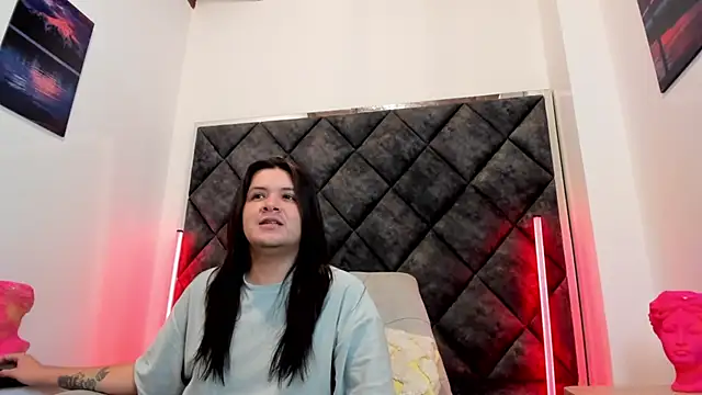 Snapshot of MatthewDavis_ chatting on 03.27.26 MatthewDavis online show from 03.27.26