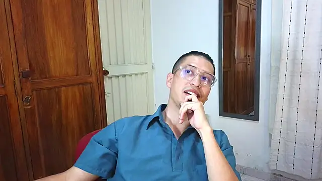 Eriick   E online show from 05.07.26