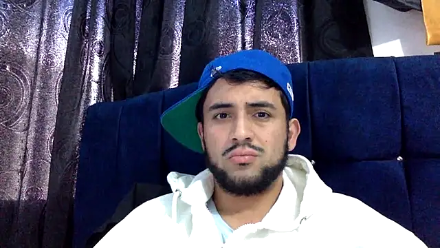 Snapshot of derek_smiith chatting on 06.18.26 derek smiith online show from 06.18.26