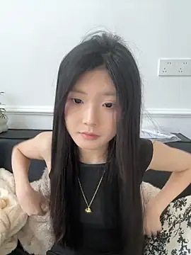 Snapshot of YouMi18 chatting on 04.01.26 YouMi18 online show from 04.01.26