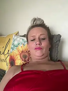 GG-Beautiful-Nightmare online show from 04.22.26