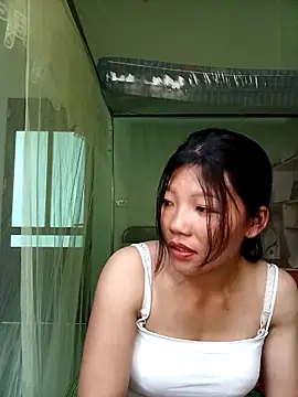 Snapshot of -Quyny- chatting on 03.30.26 -Quyny- online show from 03.30.26