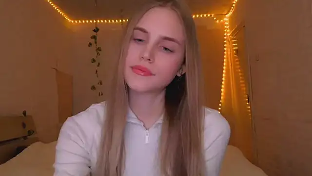 EveCoutch online show from 03.27.26