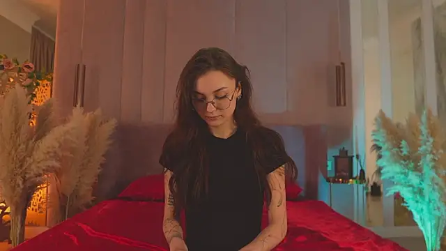 AmeliaKlark  online show from 04.08.26