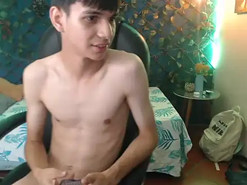 Snapshot of maxim_rod chatting on 04.02.26 maxim rod online show from 04.02.26