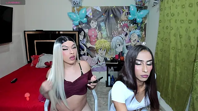 Snapshot of beautiful_hotgirls chatting on 06.07.26 beautiful hotgirls online show from 06.07.26