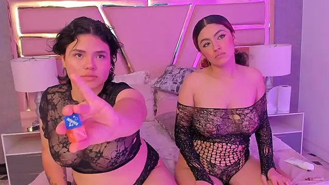 Snapshot of RosseChar chatting on 04.04.26 RosseChar online show from 04.04.26