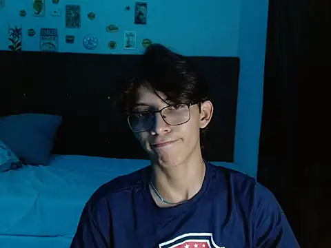 Snapshot of VazacGaming chatting on 05.18.26 VazacGaming online show from 05.18.26