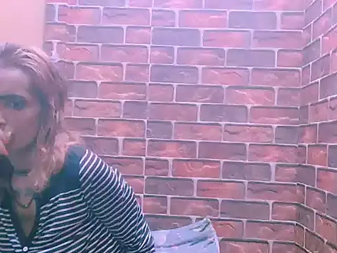 Alanadelray21 online show from 04.06.26