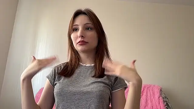 Snapshot of Tara_Harrisss chatting on 04.05.26 Tara Harrisss online show from 04.05.26