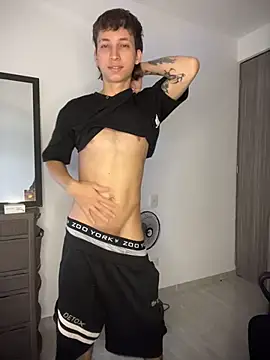 Snapshot of xam_winn chatting on 03.29.26 xam winn online show from 03.29.26