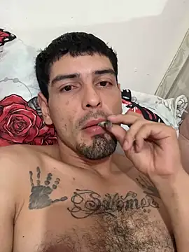 Snapshot of Lherzamxx chatting on 03.31.26 Lherzamxx online show from 03.31.26