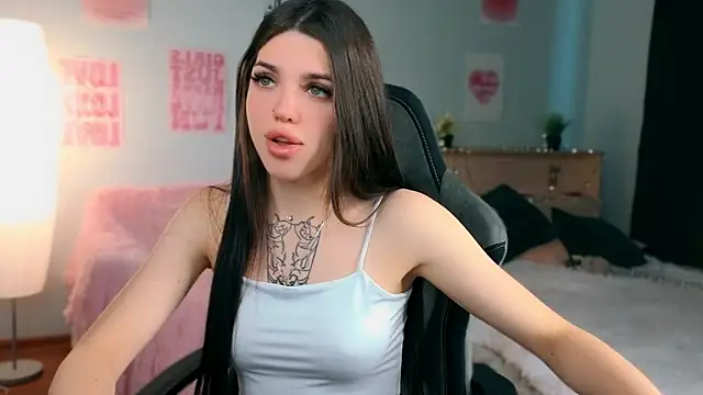 Snapshot of molly_rettyy chatting on 06.12.26 molly rettyy online show from 06.12.26