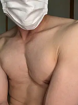 Snapshot of -YumaUemura- chatting on 04.04.26 -YumaUemura- online show from 04.04.26