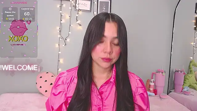 Snapshot of MissDulceRose chatting on 04.12.26 MissDulceRose online show from 04.12.26