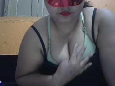 Snapshot of Naina1994 chatting on 04.08.26 Naina1994 online show from 04.08.26