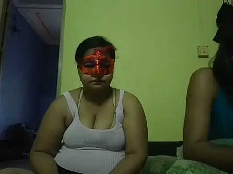 Snapshot of Naina1994 chatting on 05.28.26 Naina1994 online show from 05.28.26