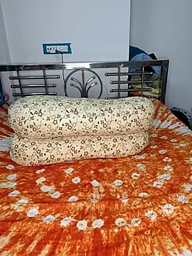 Snapshot of CamGirl_Neha chatting on 07.21.26 CamGirl Neha online show from 07.21.26