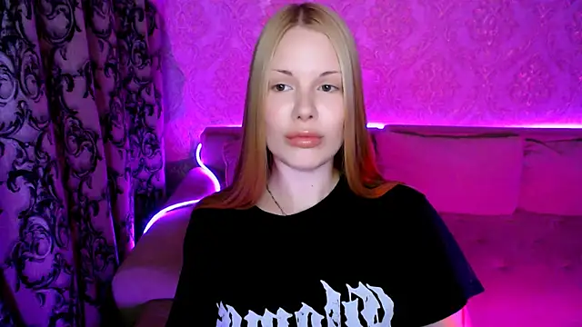 Snapshot of CaseySykes chatting on 07.17.26 CaseySykes online show from 07.17.26