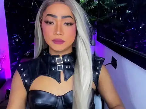 Holy Flaire online show from 04.03.26