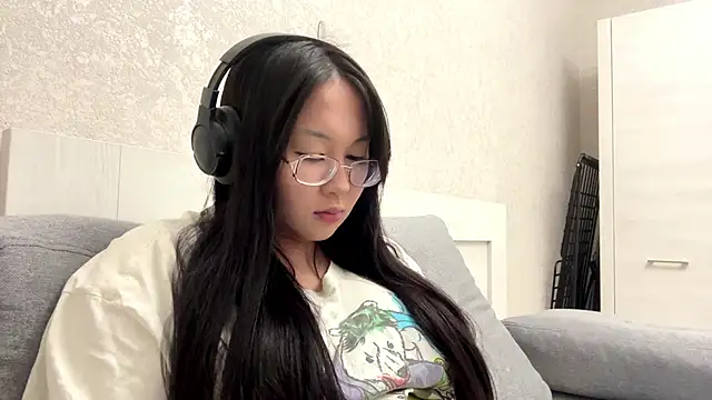 Feylinmay online show from 04.12.26