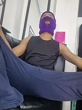 Snapshot of big_cock2016 chatting on 06.08.26 big cock2016 online show from 06.08.26