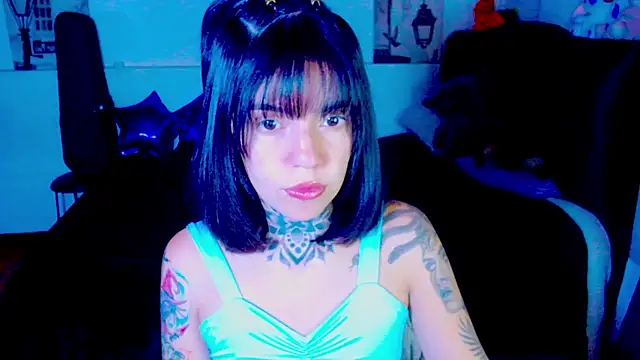Snapshot of LannieGonzales chatting on 05.20.26 LannieGonzales online show from 05.20.26