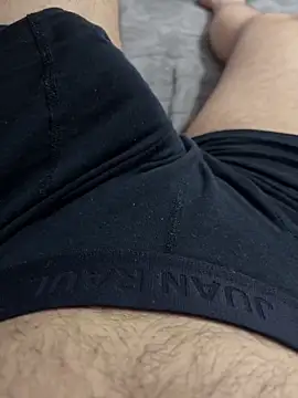 Snapshot of cumhors chatting on 04.16.26 cumhors online show from 04.16.26