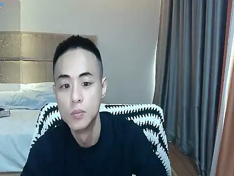 Snapshot of davidboys chatting on 04.01.26 davidboys online show from 04.01.26