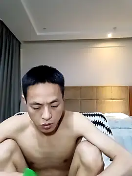 Snapshot of davidboys chatting on 04.25.26 davidboys online show from 04.25.26