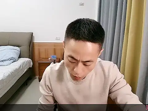 Snapshot of davidboys chatting on 05.02.26 davidboys online show from 05.02.26