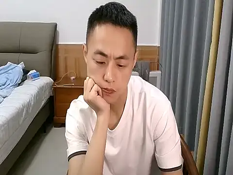 Snapshot of davidboys chatting on 05.09.26 davidboys online show from 05.09.26
