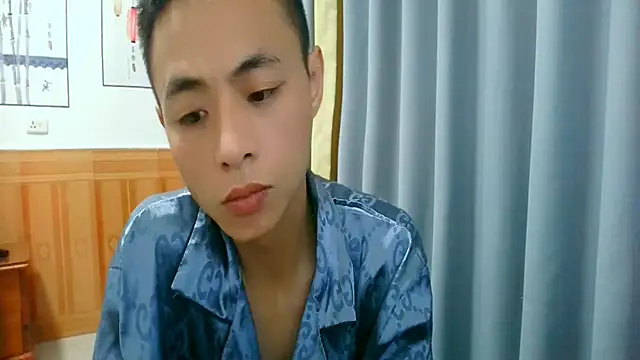 Snapshot of davidboys chatting on 07.12.26 davidboys online show from 07.12.26