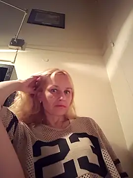 RinaSunX online show from 04.02.26