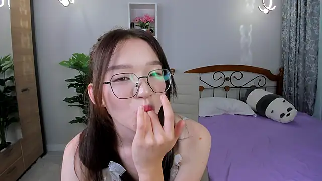 syuri sun online show from 06.30.26