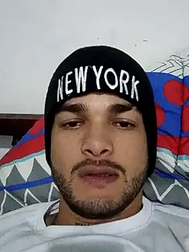 Nicolas Moncadas online show from 04.04.26