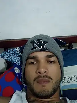 Snapshot of Nicolas_Moncadas chatting on 04.26.26 Nicolas Moncadas online show from 04.26.26