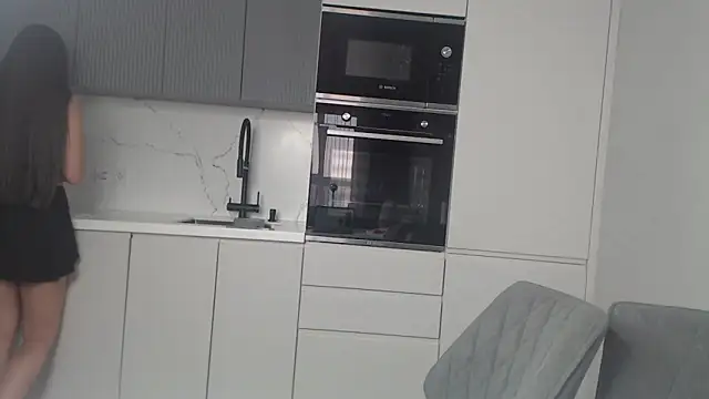 Snapshot of Eva_Bunny13 chatting on 04.14.26 Eva Bunny13 online show from 04.14.26