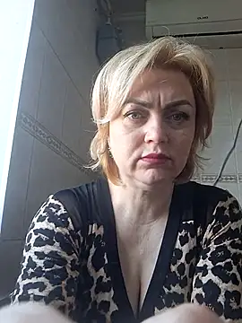 SylvieGold453 online show from 04.14.26