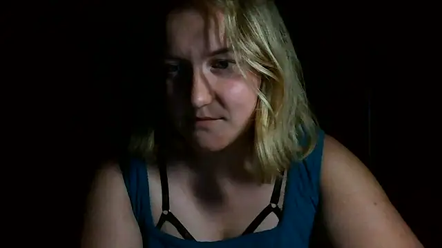 Snapshot of TinaKittyX chatting on 06.12.26 TinaKittyX online show from 06.12.26