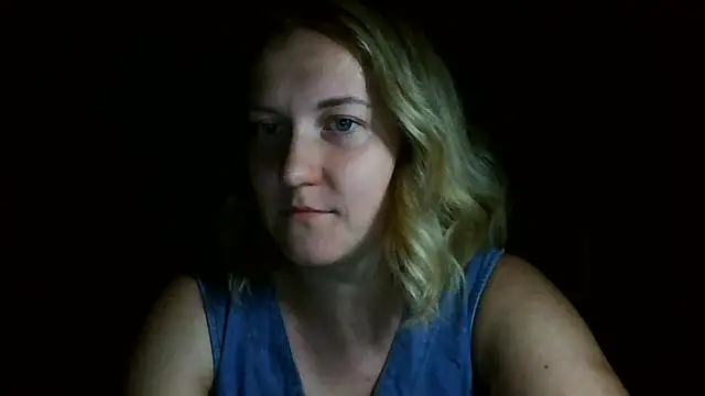 Snapshot of TinaKittyX chatting on 06.23.26 TinaKittyX online show from 06.23.26