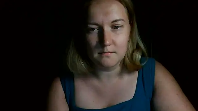 Snapshot of TinaKittyX chatting on 06.30.26 TinaKittyX online show from 06.30.26