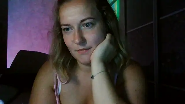 Snapshot of TinaKittyX chatting on 07.28.26 TinaKittyX online show from 07.28.26