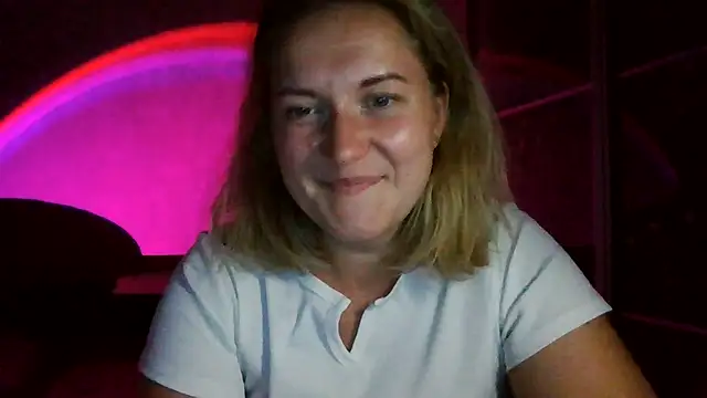 Snapshot of TinaKittyX chatting on 07.29.26 TinaKittyX online show from 07.29.26
