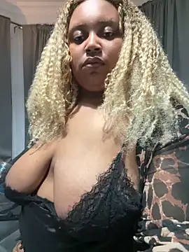 zahiraax online show from 04.15.26