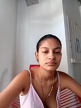 Snapshot of Lyra_Siren chatting on 04.18.26 Lyra Siren online show from 04.18.26