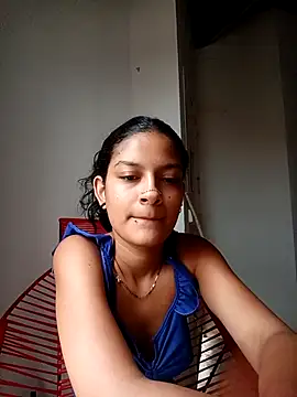 Snapshot of Lyra_Siren chatting on 04.21.26 Lyra Siren online show from 04.21.26