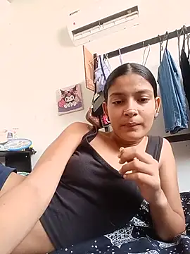 Snapshot of Lyra_Siren chatting on 05.18.26 Lyra Siren online show from 05.18.26