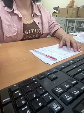 -LyLy24 online show from 04.02.26